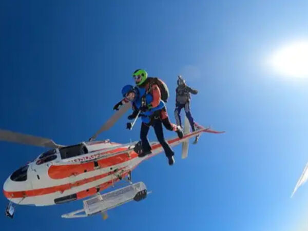 Baptème de chute libre à 4000m atterrissage Bourg d’Oisans